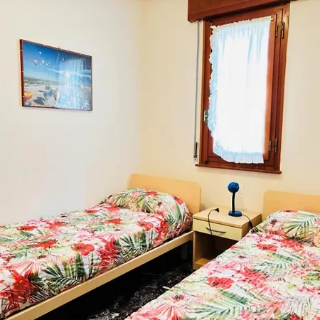 Flat With Sunny Balcony Daire