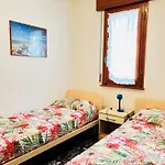 Flat With Sunny Balcony Апартаменты